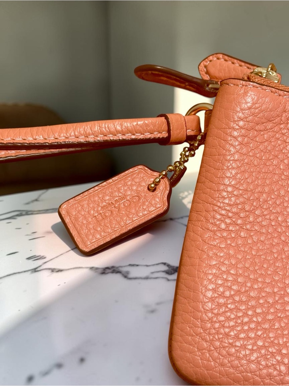 Coach Coral Pebbled Leather Wristlet Wallet Zip Pouch Designer Wristlet Clutch - Picture 2 of 7